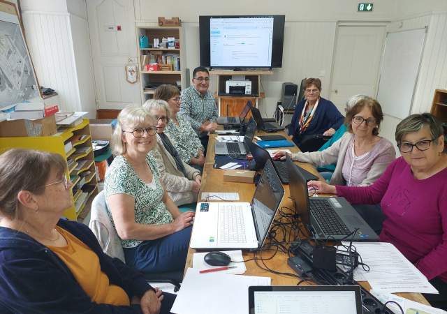 Atelier Informatique — Association Familiale du Malzieu-Ville